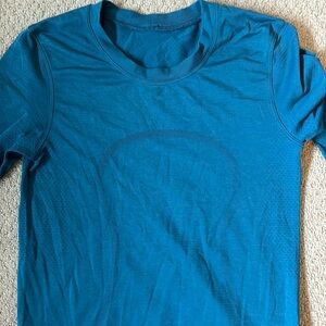 Lululemon long sleeve swiftly tee shirt gently used